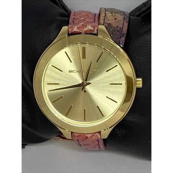 Michael Kors MK2390 Women's Pink Leather Analog Go - Picture 2 of 12